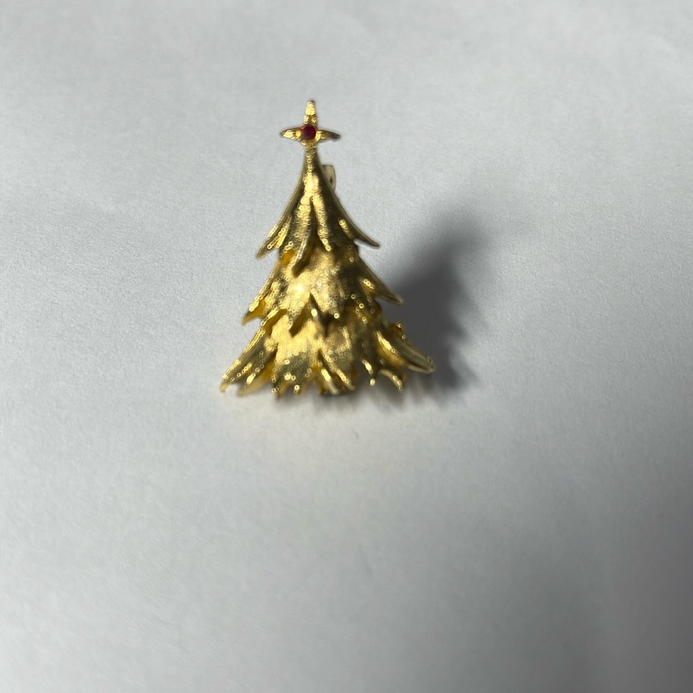 Vintage Christmas Tree Brooch with red crystal on star